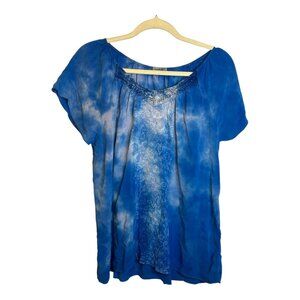One World Blouse Women's Size Medium Embroidered Floral Blue‎ White